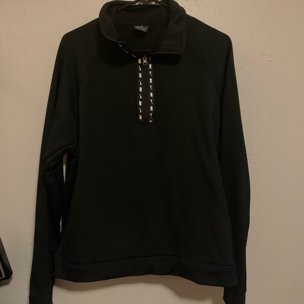 nike sweatshirt